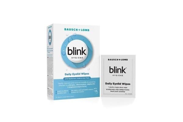 Wipes for improved eyelid hygiene