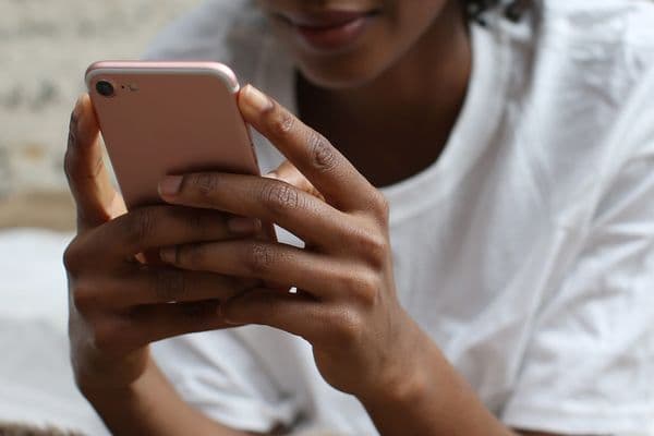 Smartphone app to mitigate dry eye?