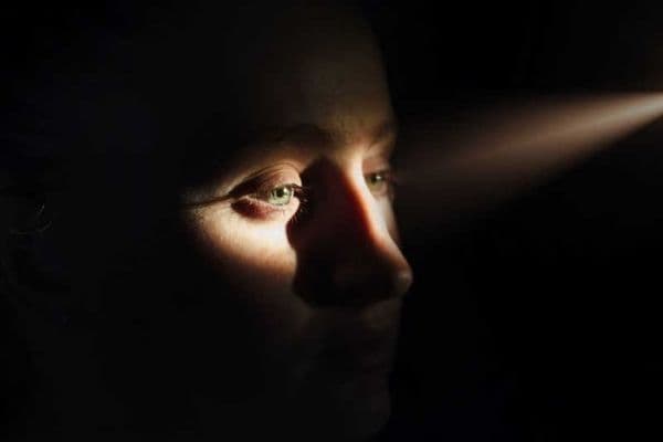 Molecule recycles bright light