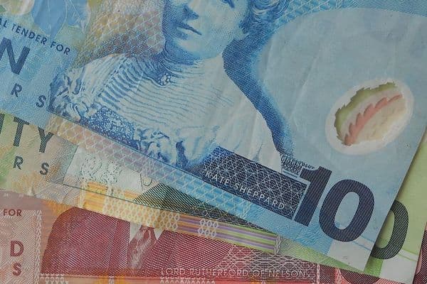 Government rectifies holiday pay