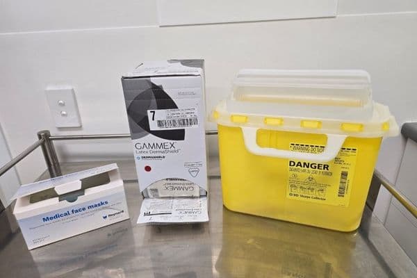 Safe handling and disposal of ophthalmological waste