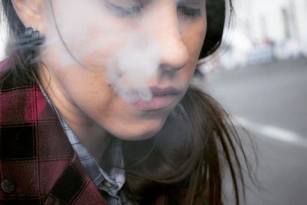 E-cigarettes: a hazy area for dry eye research