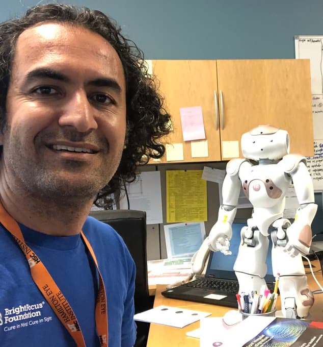 News from ARVO 2023-siamak-yousefi-and-alborz.jpg