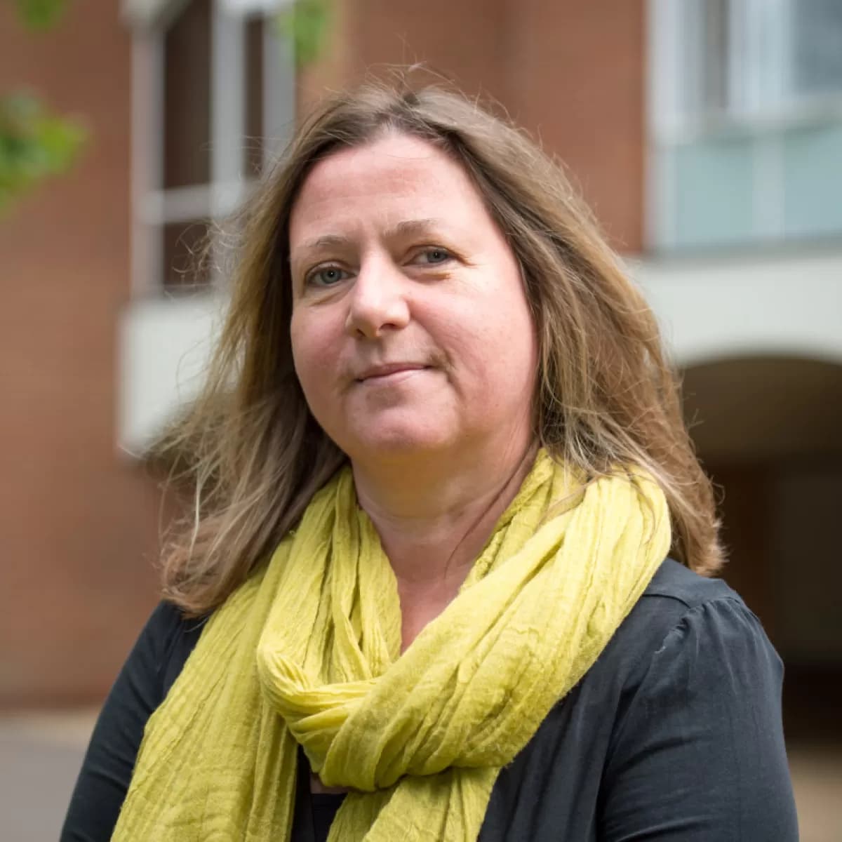 Prof Julia Simner