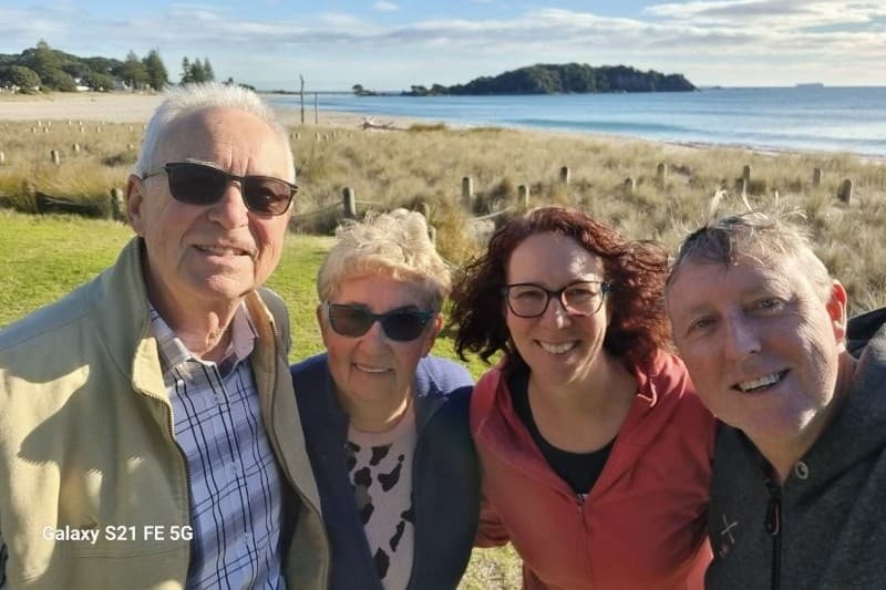 Petra Hewitt And Family
