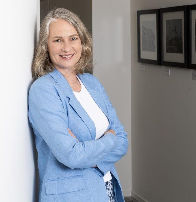 Sonya Bennett Med