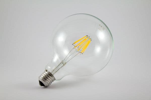 Common lightbulbs may promote myopia