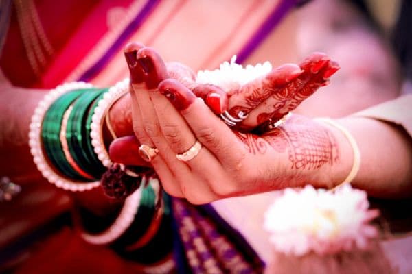 Corneal pledges for wedding gifts