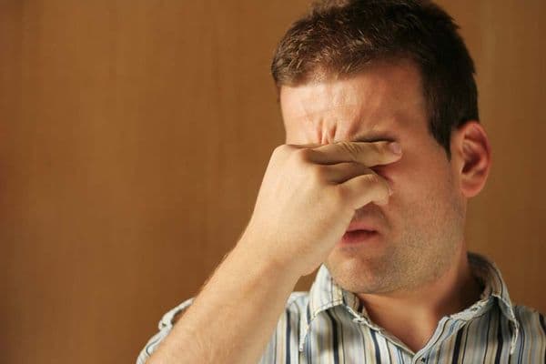 Allergies and contact lenses