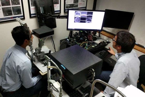 Prof shrinks retina scanner