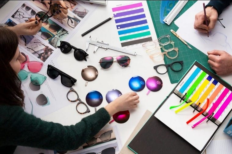 Inspecs expands into lenses