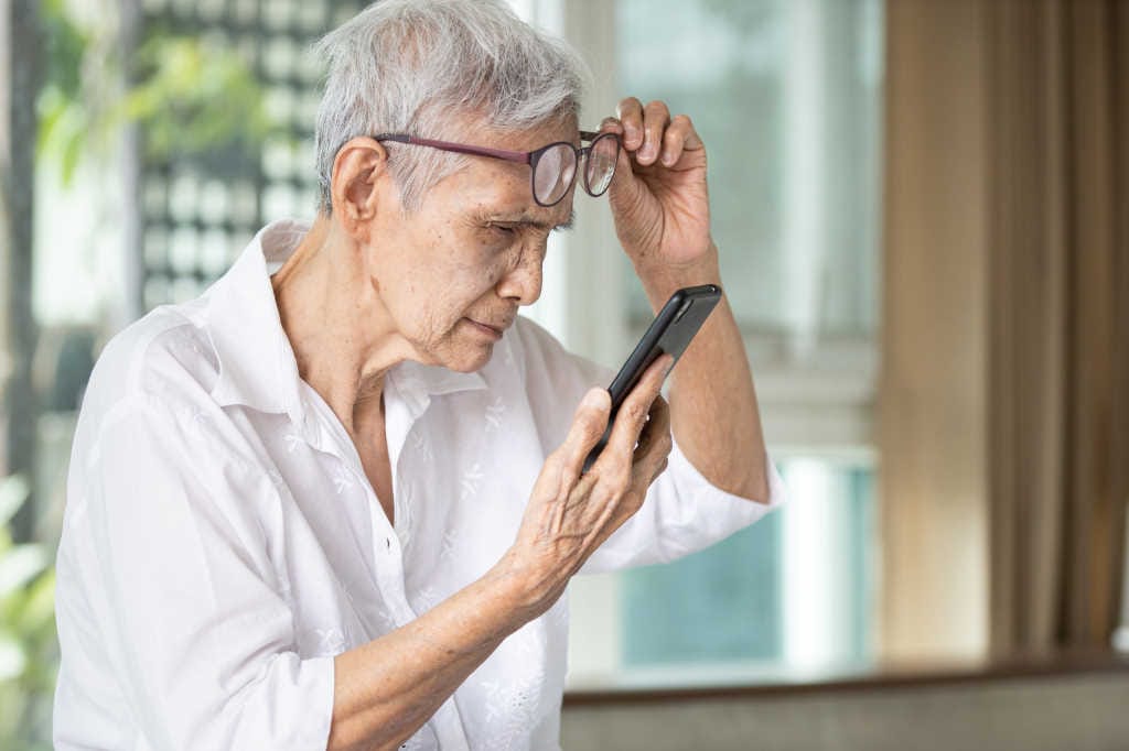 Living with glaucoma: the functional issues