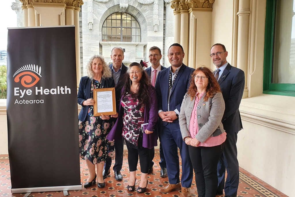 Eye Health Aotearoa brings petition to Parliament