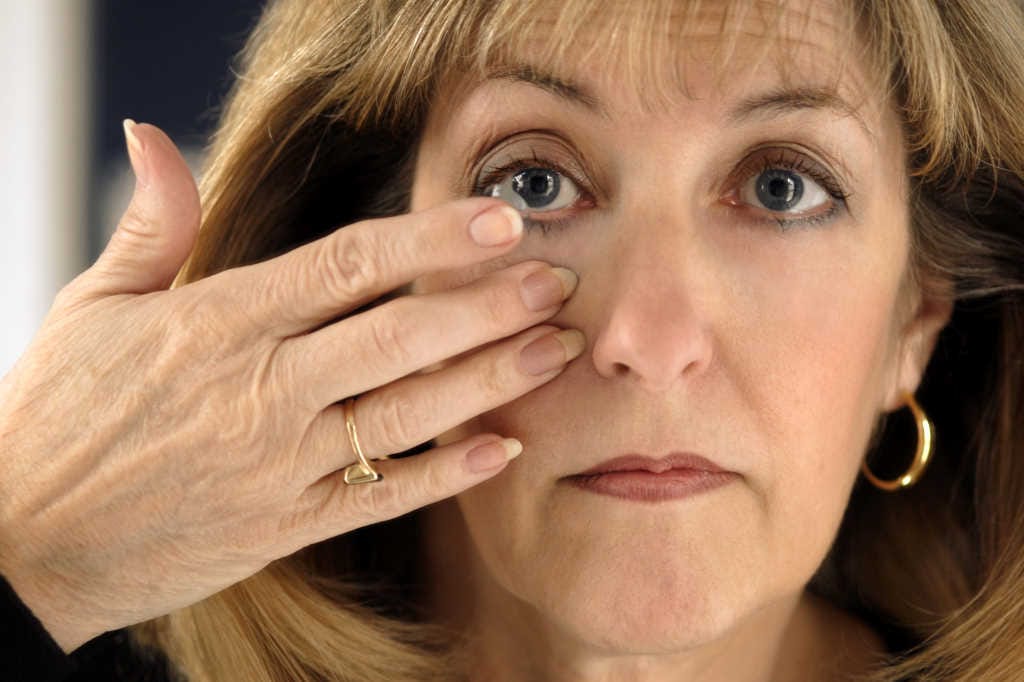 Alcon launches multifocal presbyopia CLs (1)