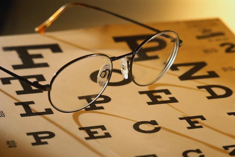Visual acuity measurement discrepancies