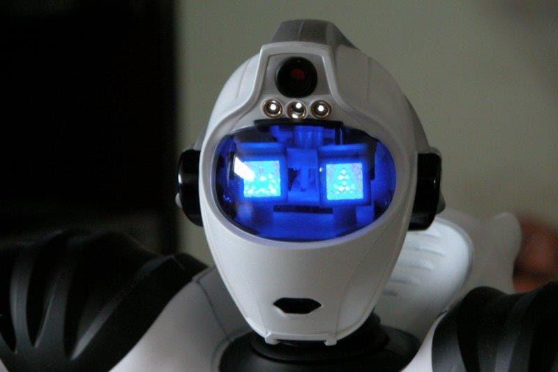 C-3P0, R2D2… OCT?! (1)