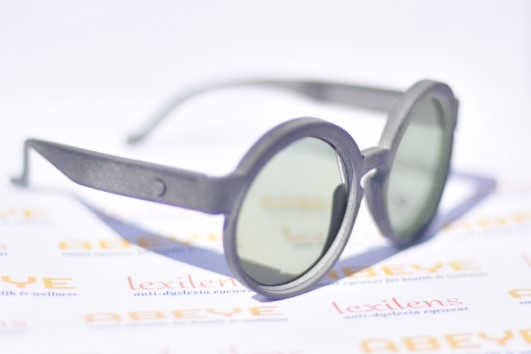 Reading glasses for dyslexics