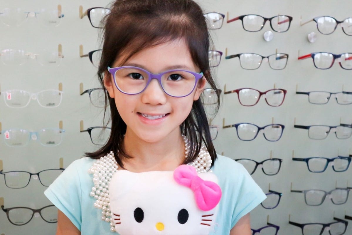 Spectacles remain myopia favourite