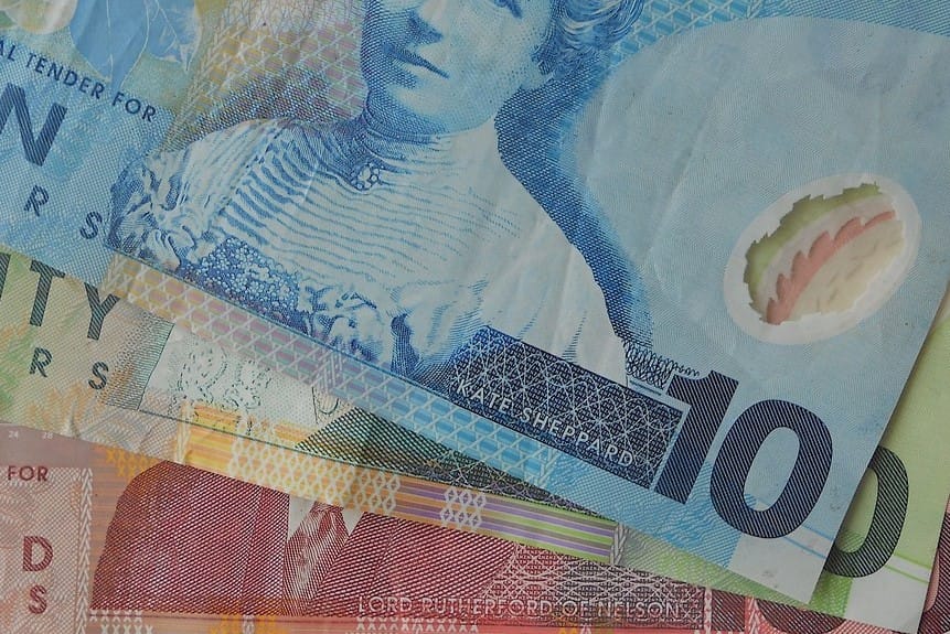 Government rectifies holiday pay