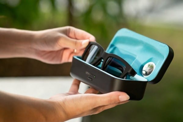 On-demand tint and audio with new smart sunnies