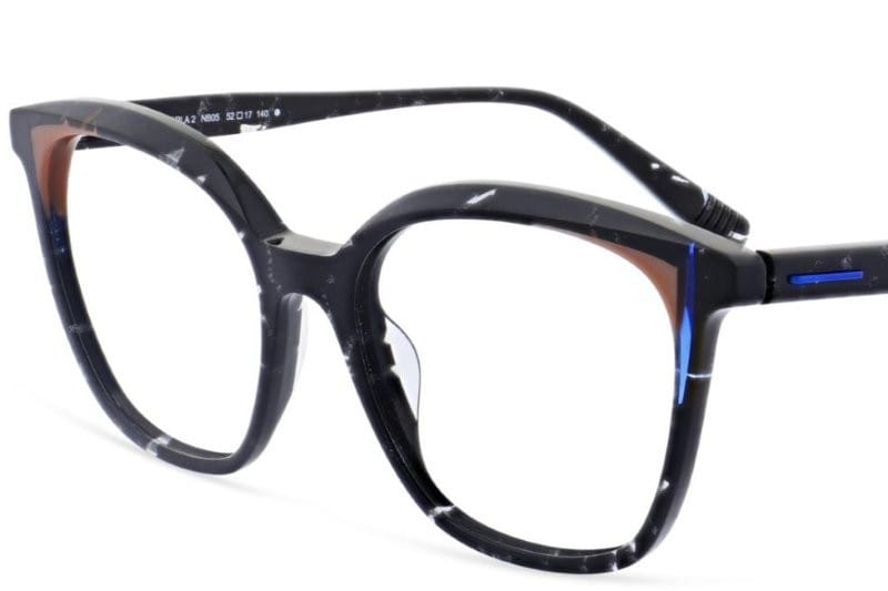 Elegant everyday eyewear