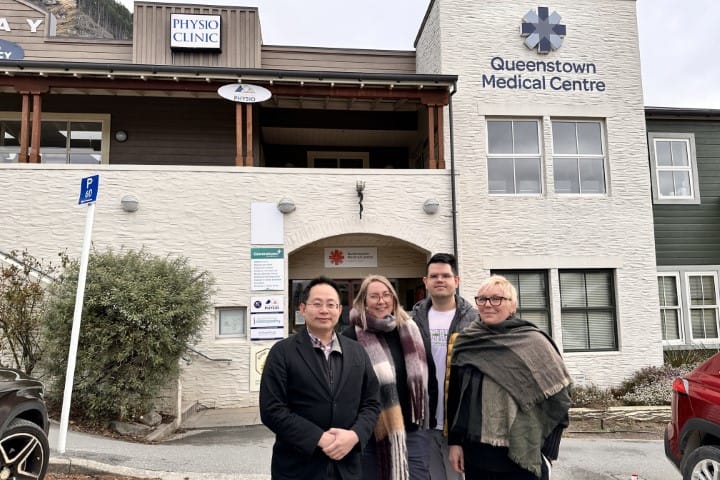 New Queenstown eye clinic opens
