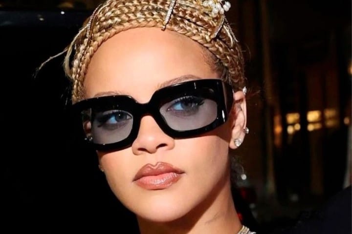 Rihanna dons Kaleos, again!