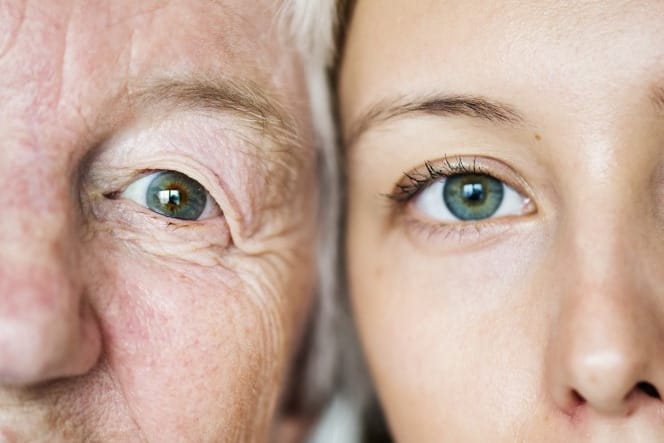 Female hormones and the ocular surface