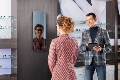 Hoya unveils AI-boosted VisuReal Master