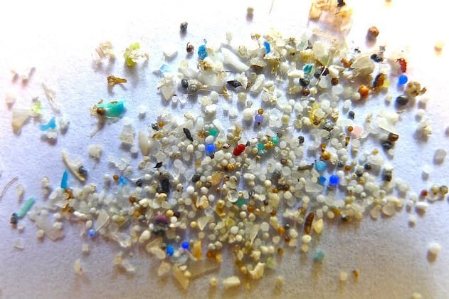 Contact lenses contribute to microplastics problem