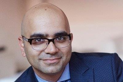 YAG vitreolysis resolves floaters