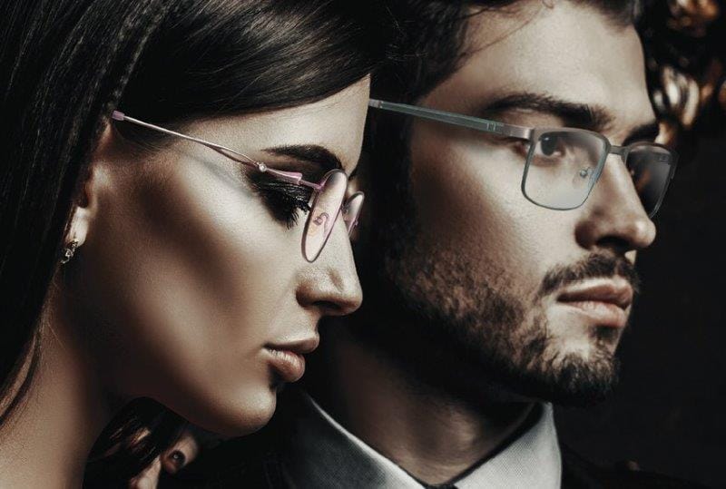 Fight bent, twisted eyewear
