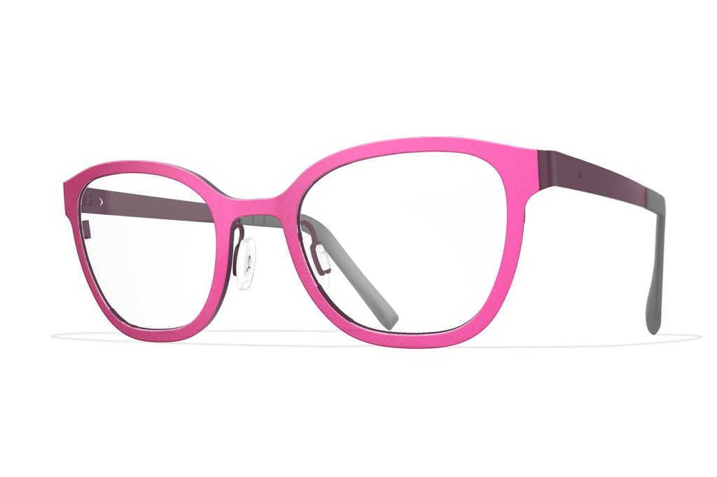 Blackfin bold hues