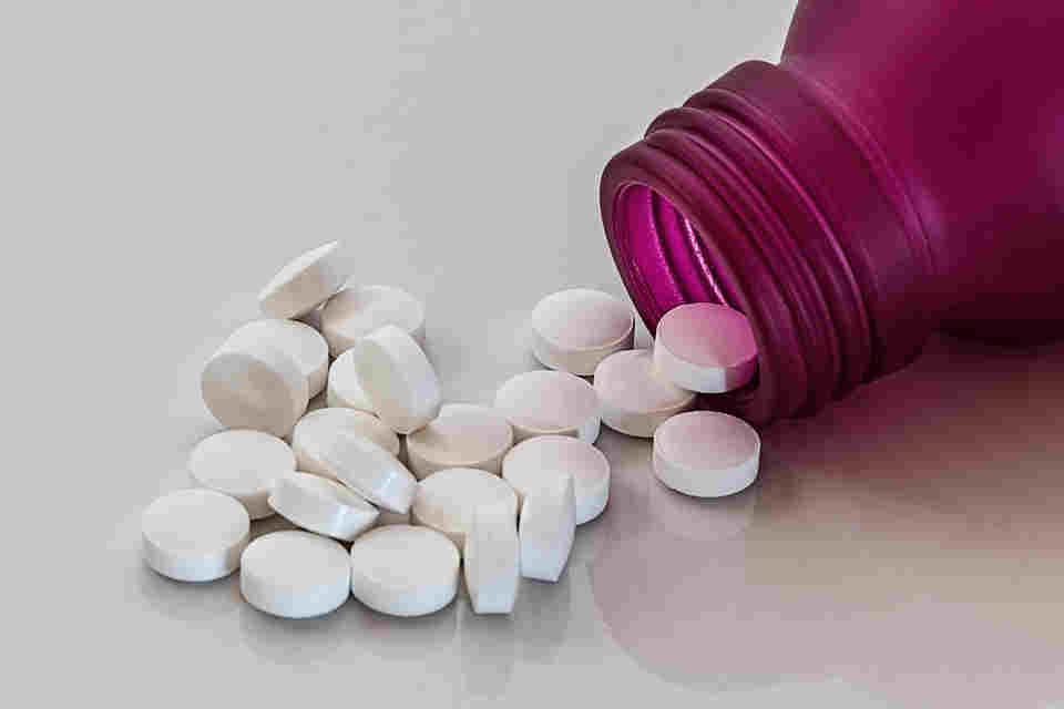 AI and blockchain impact pharmaceuticals