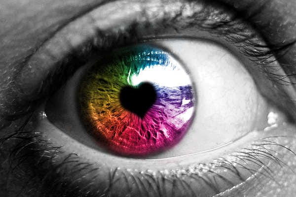 Quickest way to the heart? Through the eye