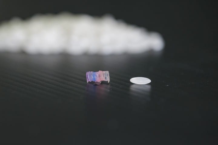 Drug-delivering, swimming micro-robots validated