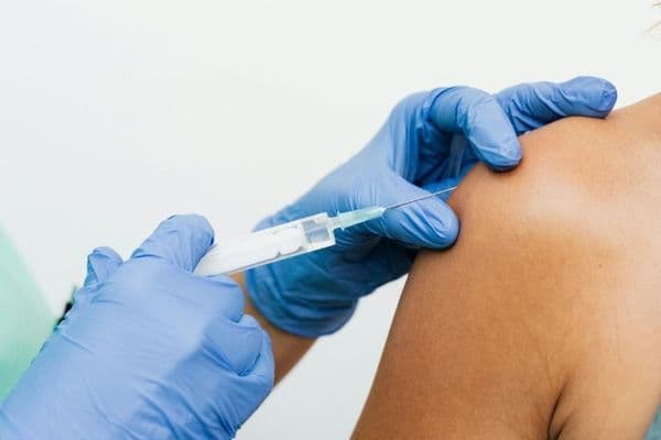 vaccination injection