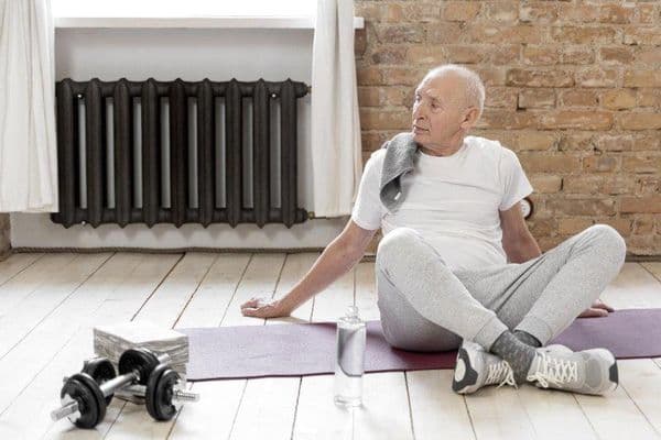 senior man exercise online
