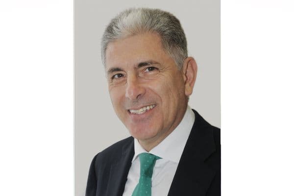 Australian ophthalmologist gains international honour