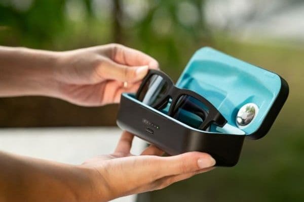 On-demand tint and audio with new smart sunnies
