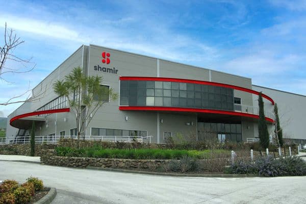 EssilorLuxottica buys Shamir outright