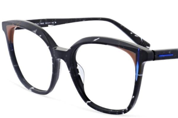 Elegant everyday eyewear