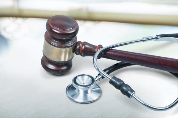 ComCom to review RANZCO’s YAG-training obstruction