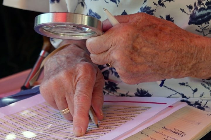 Case study: Never judge a book by its cover, or a patient by their visual acuity