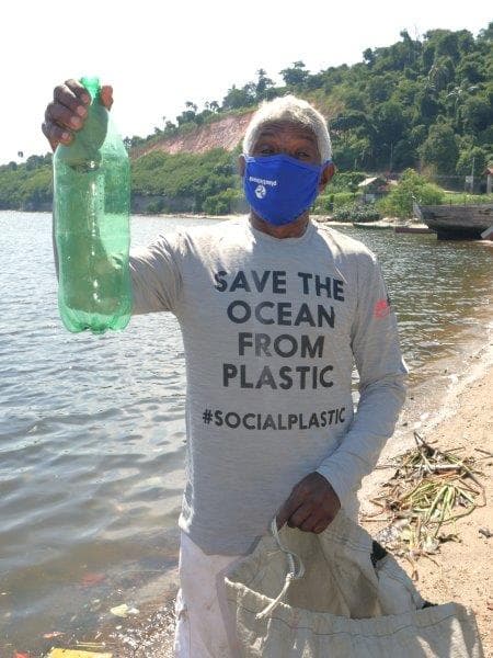 CooperVision’s sustainability promise-coopervision-plastic-bank-collector-of-ocean-bound-plastic-rio-de-janeiro.jpg