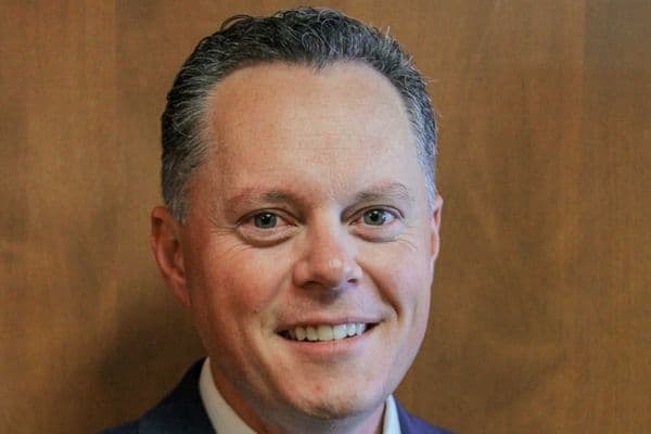 Utah submits bill to expand laser surgery to optometrists (1)